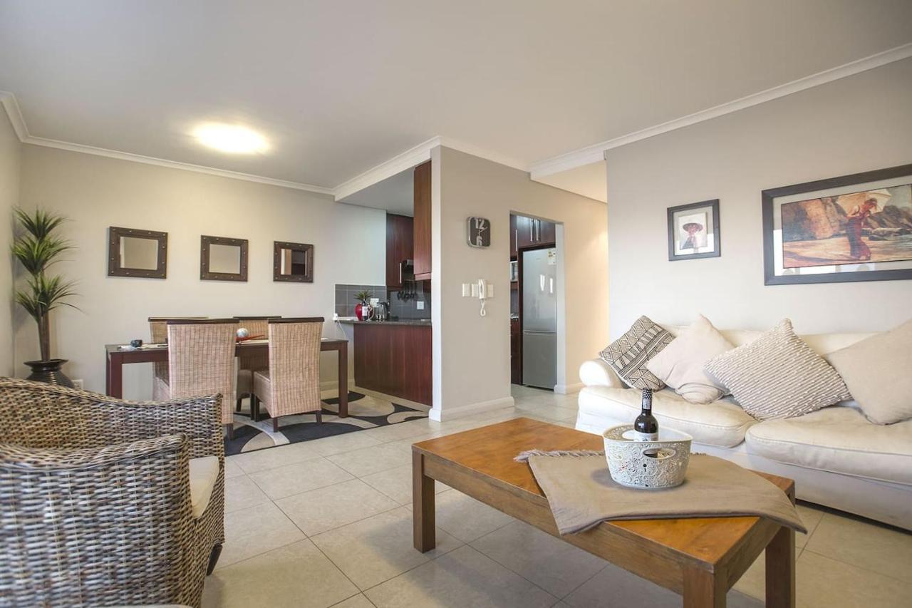 2 Bedroom Apartment With Breathtaking Views! كيب تاون المظهر الخارجي الصورة